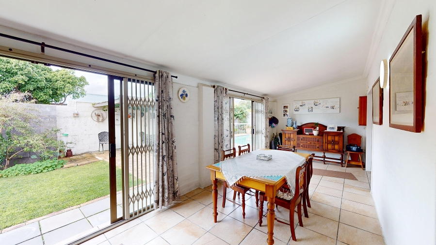 4 Bedroom Property for Sale in Dobson Western Cape